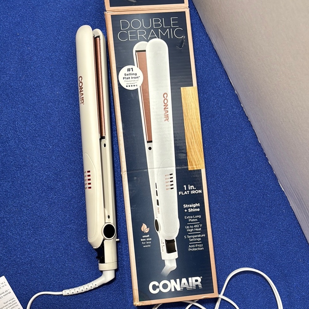 Conair Double Ceramic 1” Flat Iron. NIB